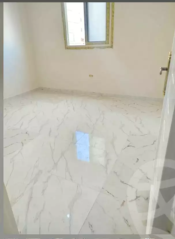 https://aqarmap.com.eg/ar/listing/6864605-for-sale-alexandria-al-agamy-bw-ywsf