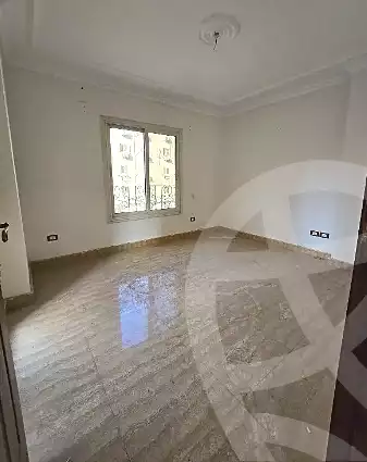 https://aqarmap.com.eg/en/listing/6865413-for-rent-cairo-mokattam-lhdb-l-ly-shareaa-9