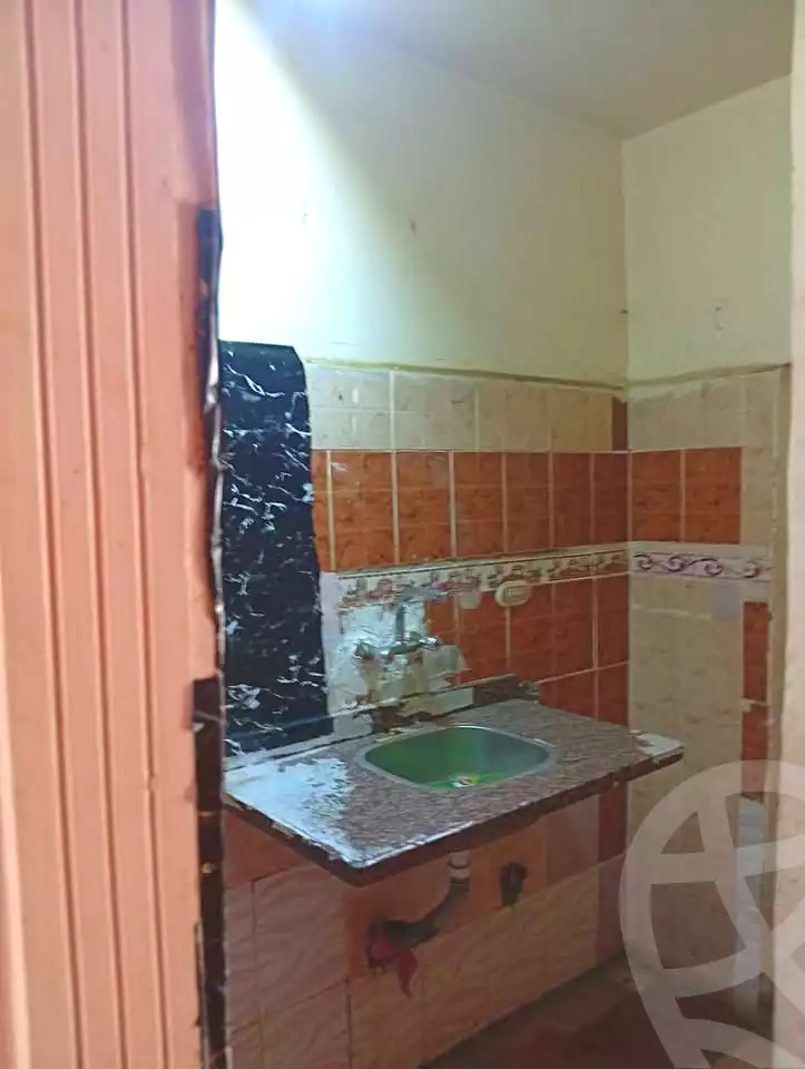 https://aqarmap.com.eg/ar/listing/6866696-for-sale-alexandria-alhadara-new-el-hadra-al-sadat-st