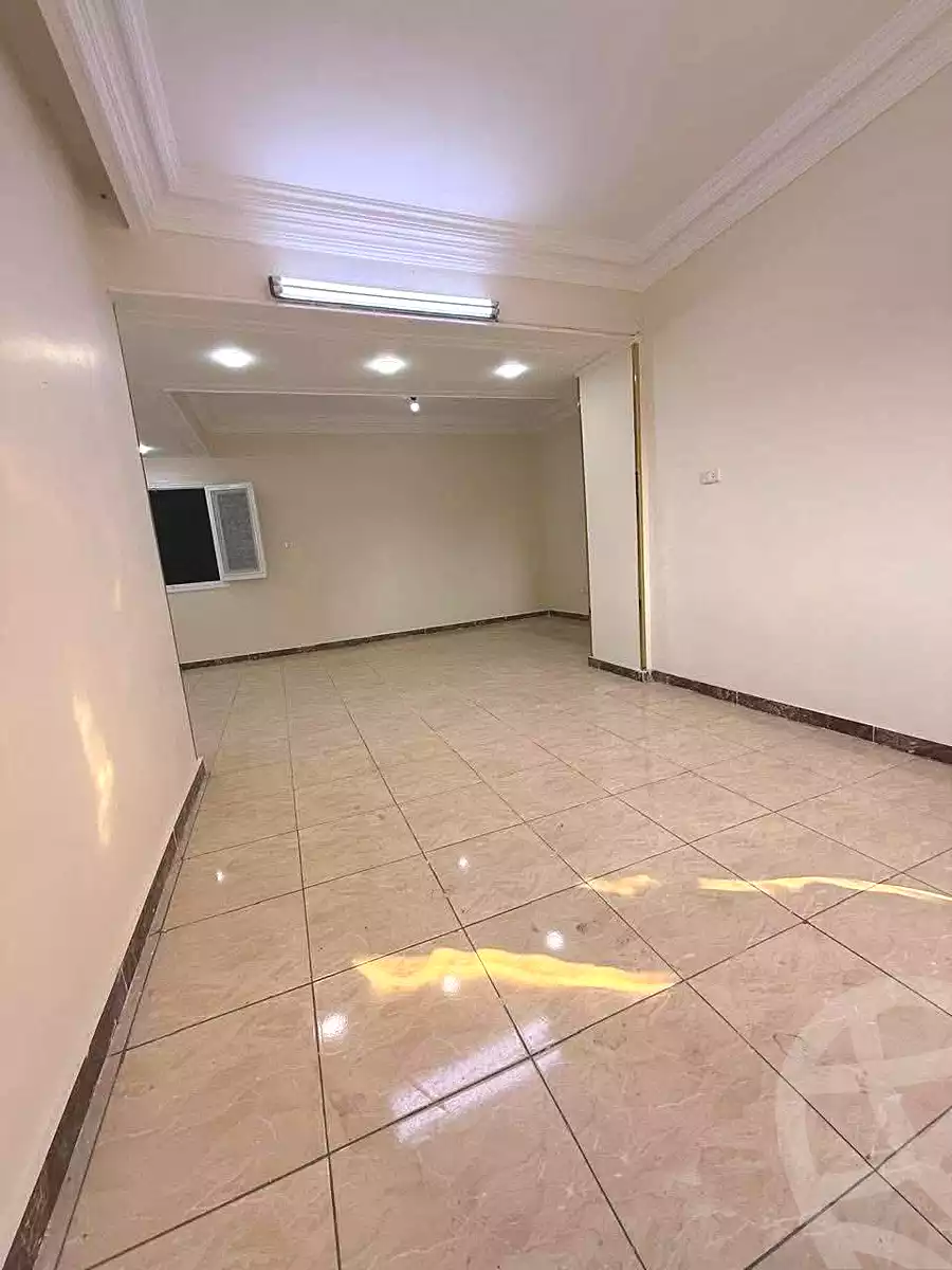 https://aqarmap.com.eg/en/listing/6867252-for-sale-cairo-helwan-mnshy-yn-hlwn-mansour-st