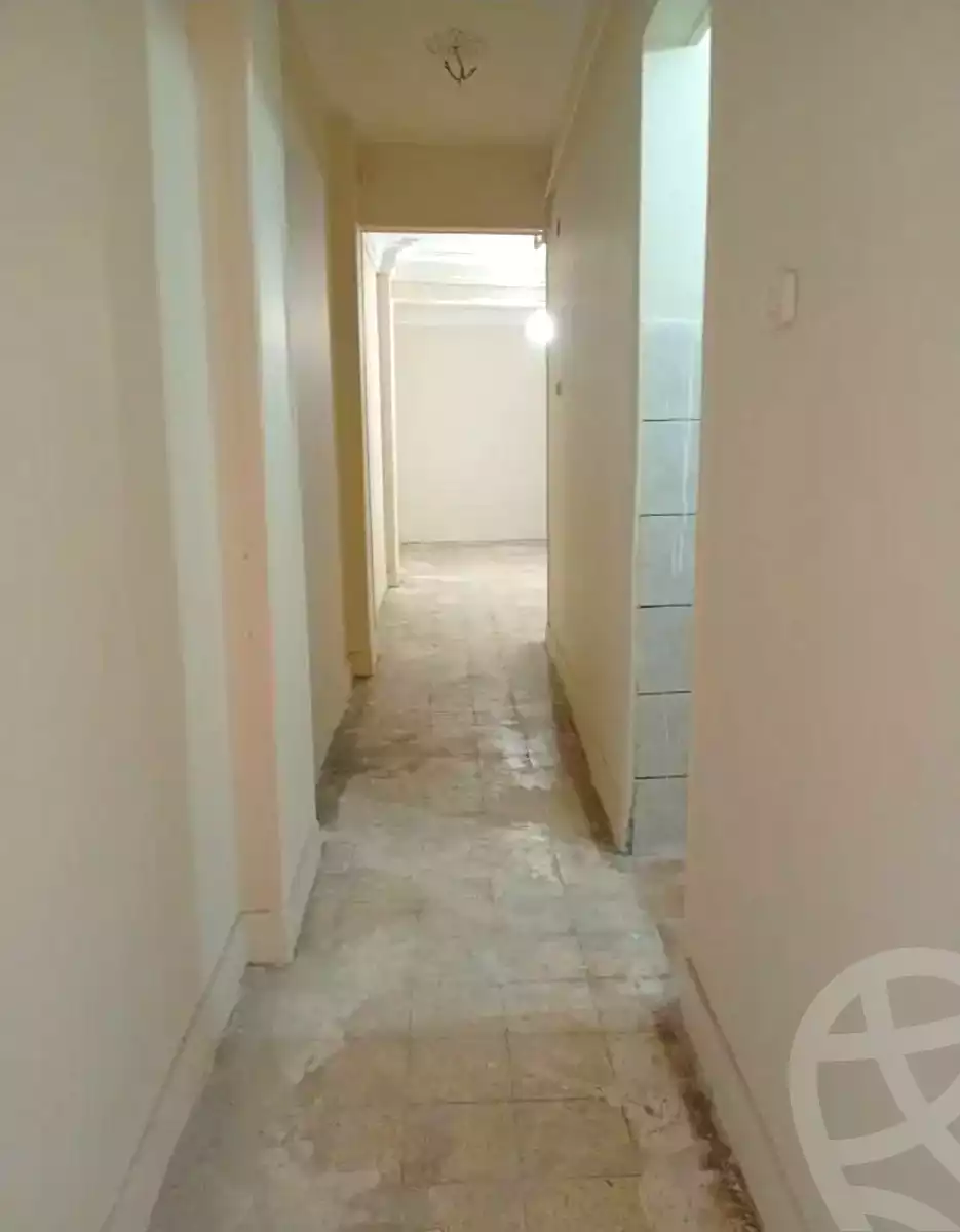 https://aqarmap.com.eg/ar/listing/6867421-for-sale-alexandria-el-asafra-shr-45