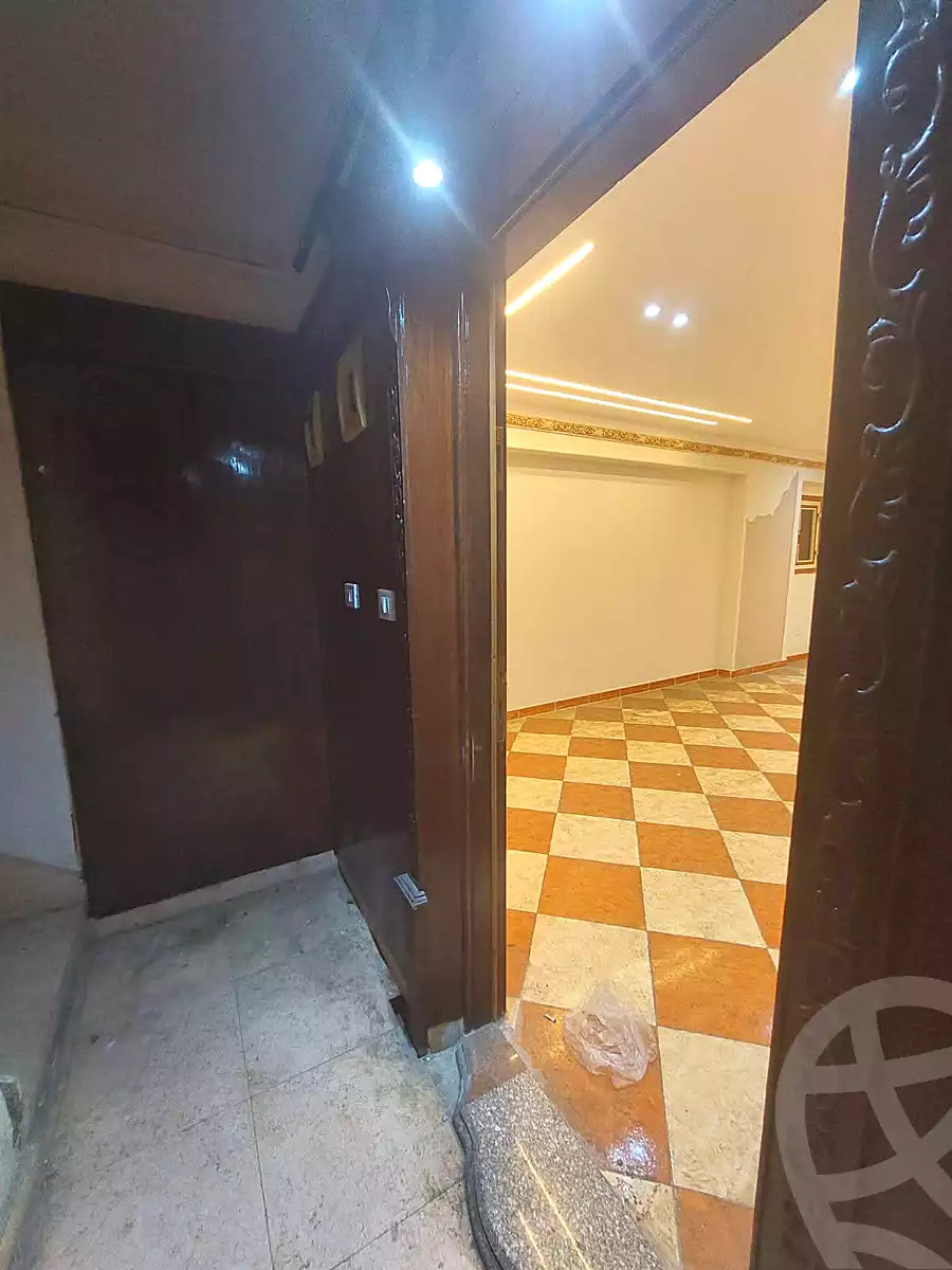 https://aqarmap.com.eg/ar/listing/6867871-for-sale-alexandria-miami-shr-jml-bd-lnsr