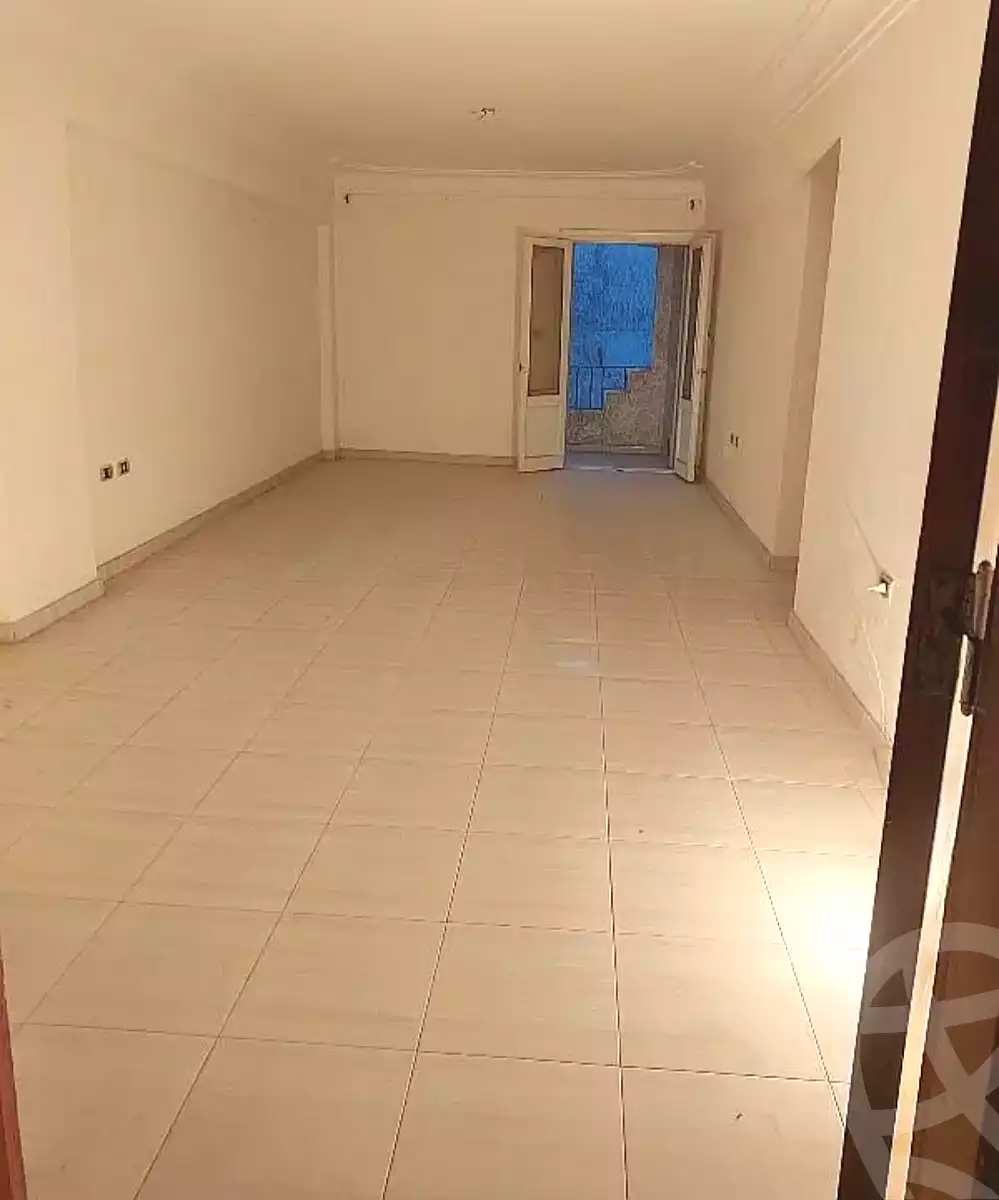 https://aqarmap.com.eg/ar/listing/6868068-for-rent-alexandria-al-agamy-lbytsh