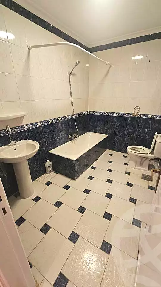 https://aqarmap.com.eg/ar/listing/6868130-for-rent-alexandria-ganaklis