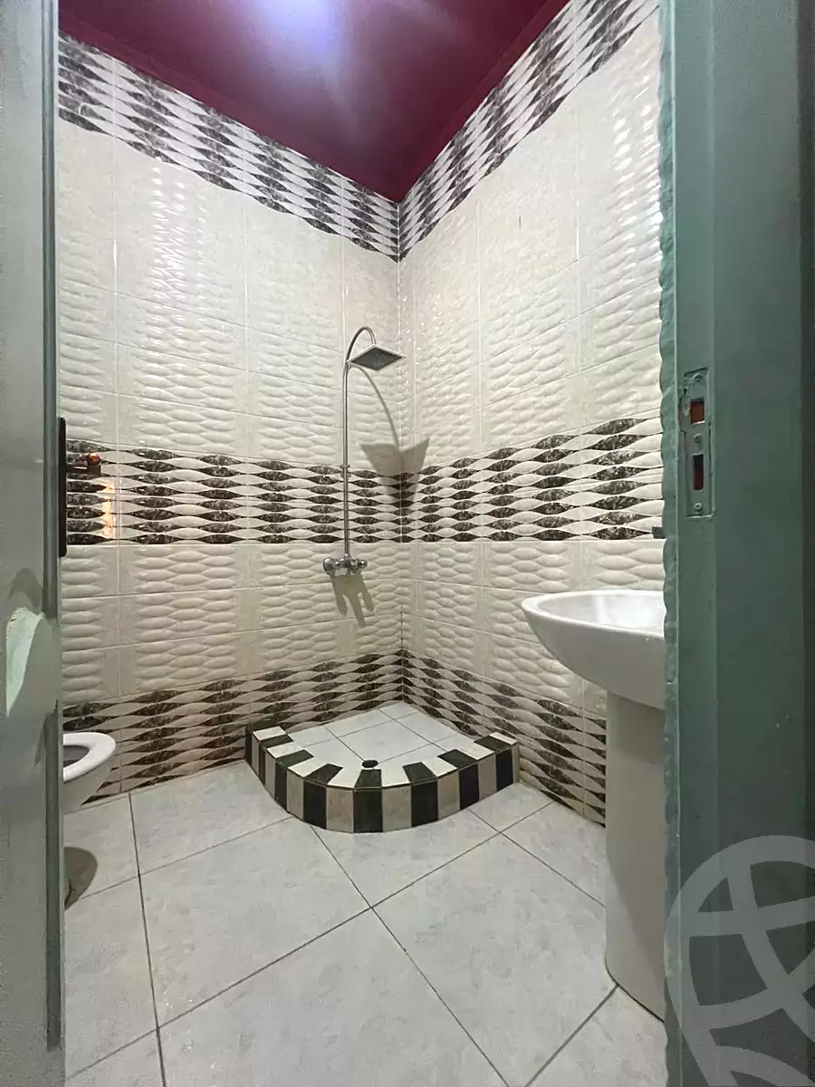https://aqarmap.com.eg/en/listing/6868717-for-rent-cairo-6th-of-october-compounds-jrdyny-lshms