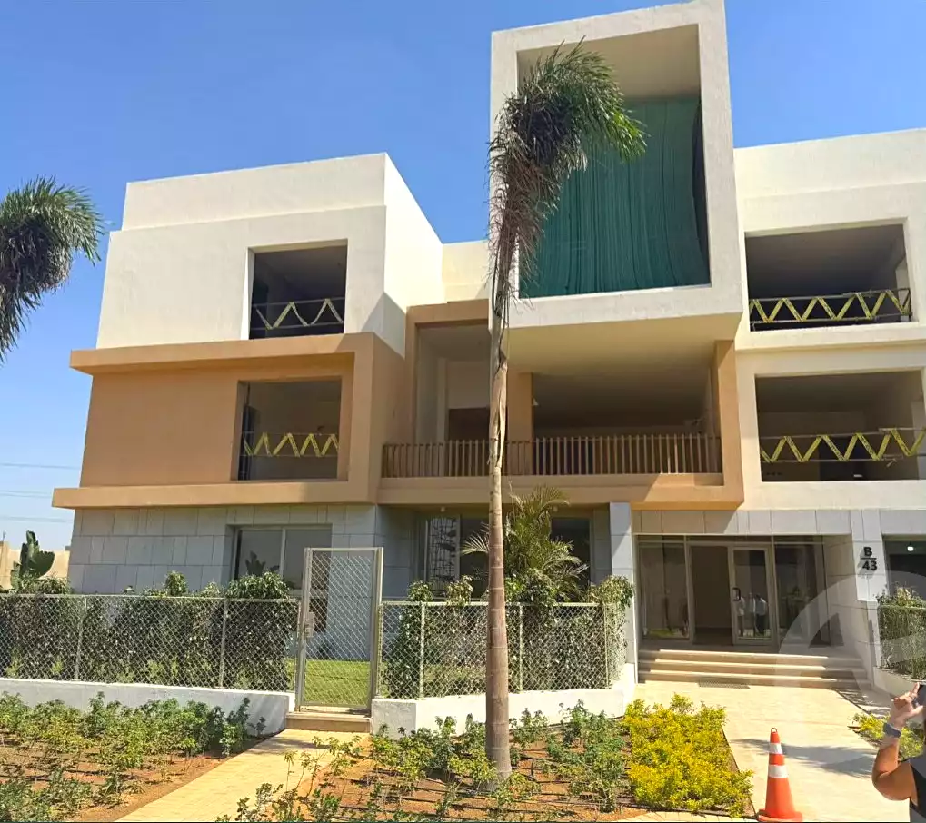 https://aqarmap.com.eg/en/listing/6868947-for-sale-cairo-el-sheikh-zayed-city-lshykh-zyd-ljdyd-mar-ville-compound-almarasem