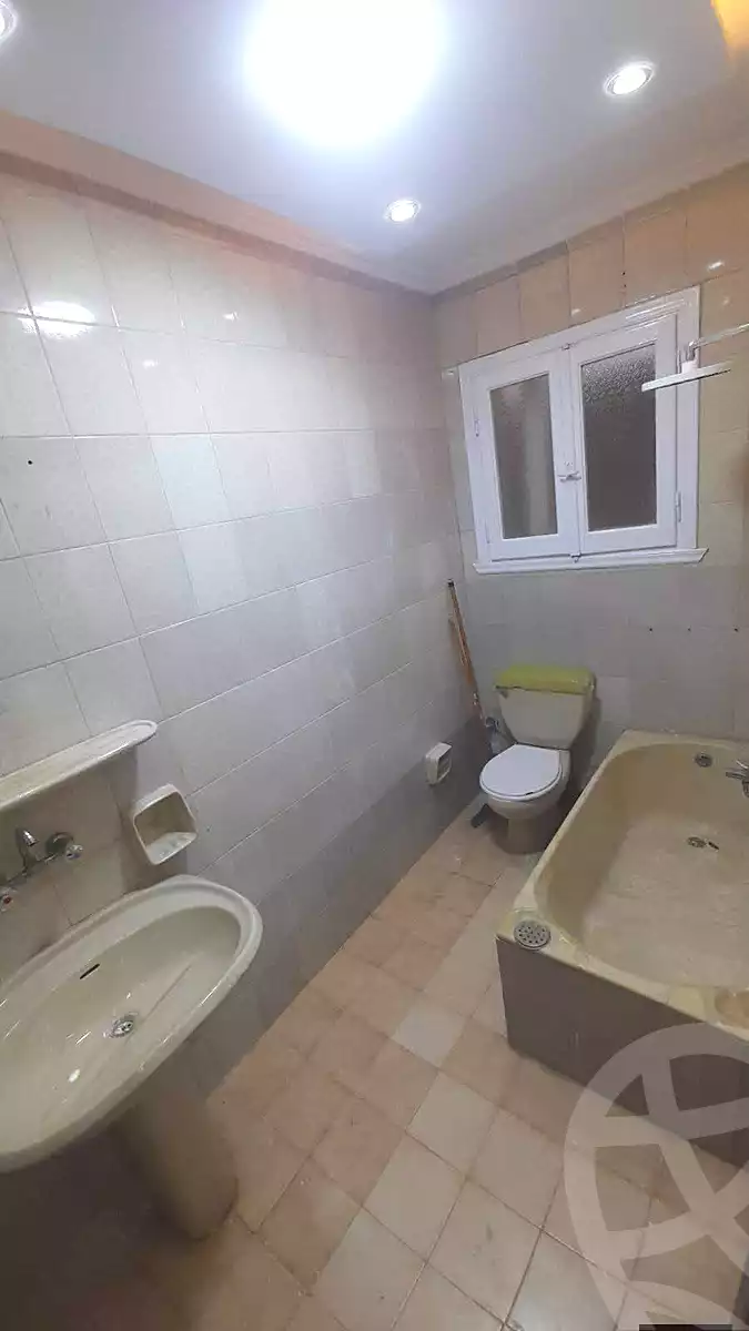 https://aqarmap.com.eg/ar/listing/6869147-for-sale-alexandria-al-agamy-lbytsh-bianchiii