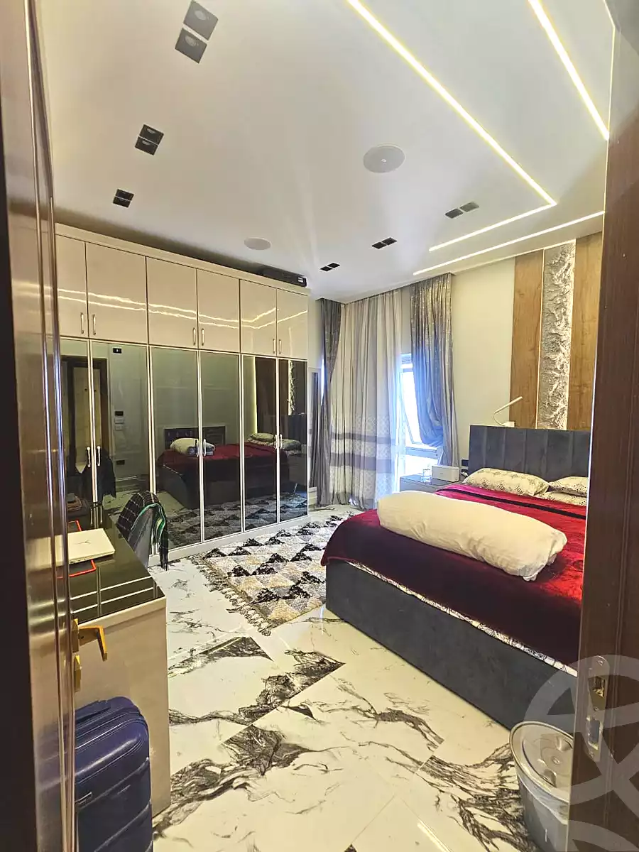 https://aqarmap.com.eg/ar/listing/6869152-for-sale-cairo-new-cairo-compounds-galleria-moon-valley-compound-arabia