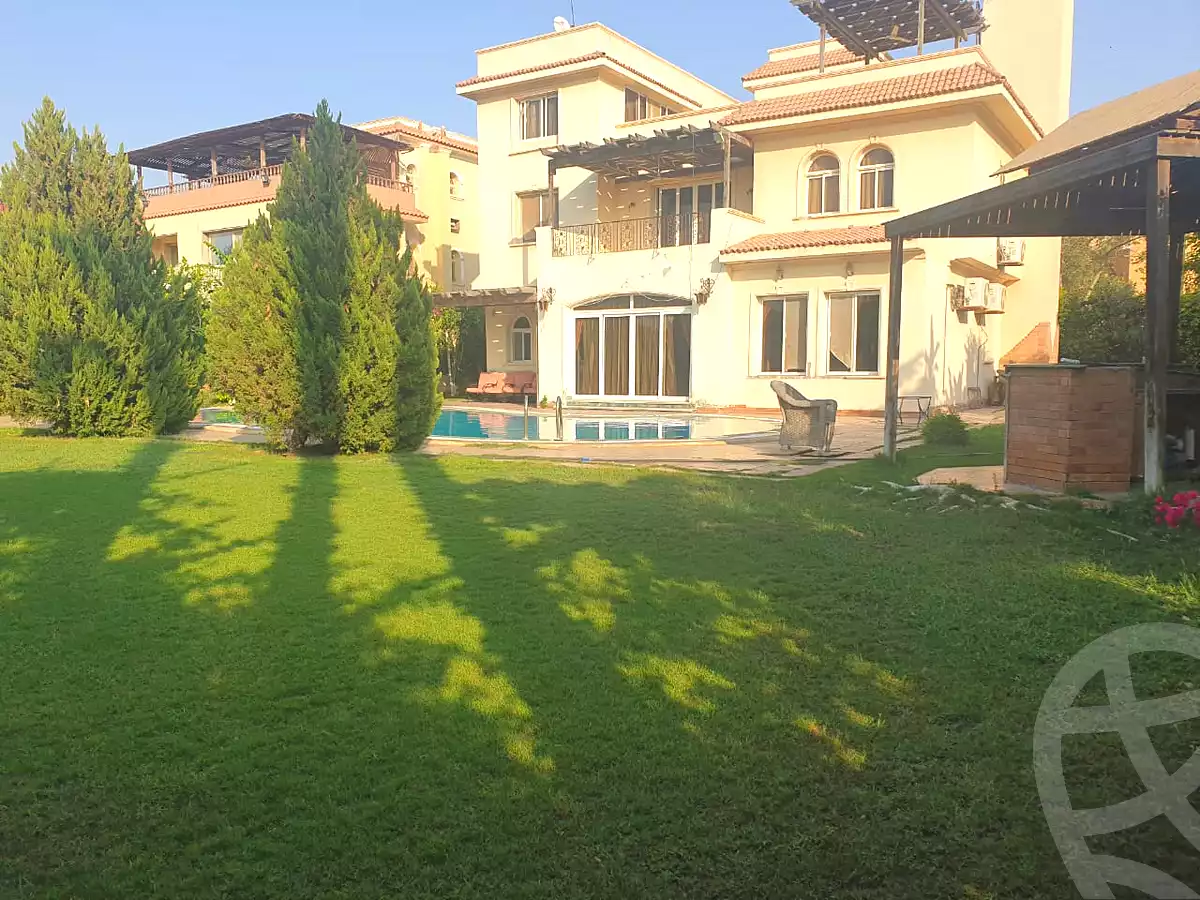 فيلا بـ٩ غرف نوم في جولف السليمانية، صورة ٢ من ١٥