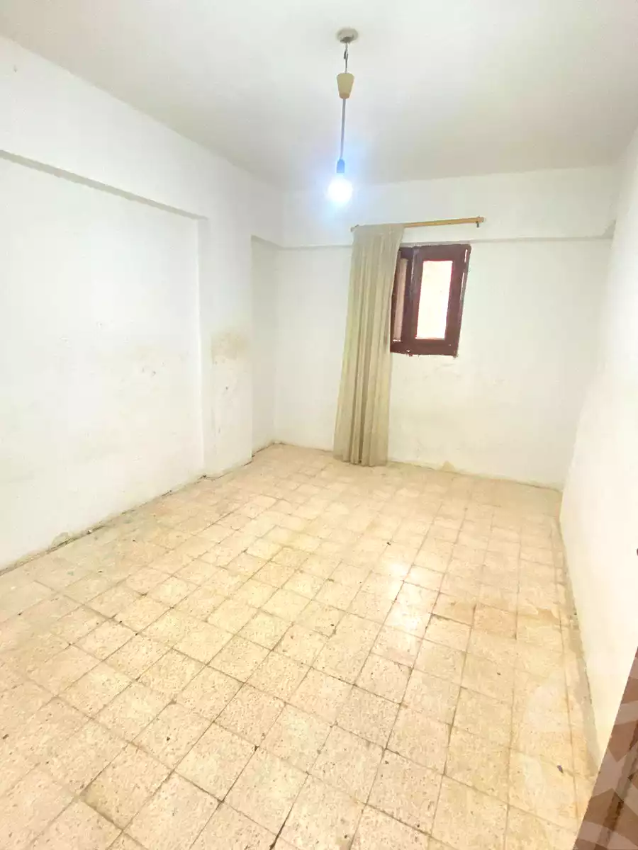 https://aqarmap.com.eg/ar/listing/6870123-for-sale-alexandria-al-agamy-el-hanouvel-al-asdakaa-st