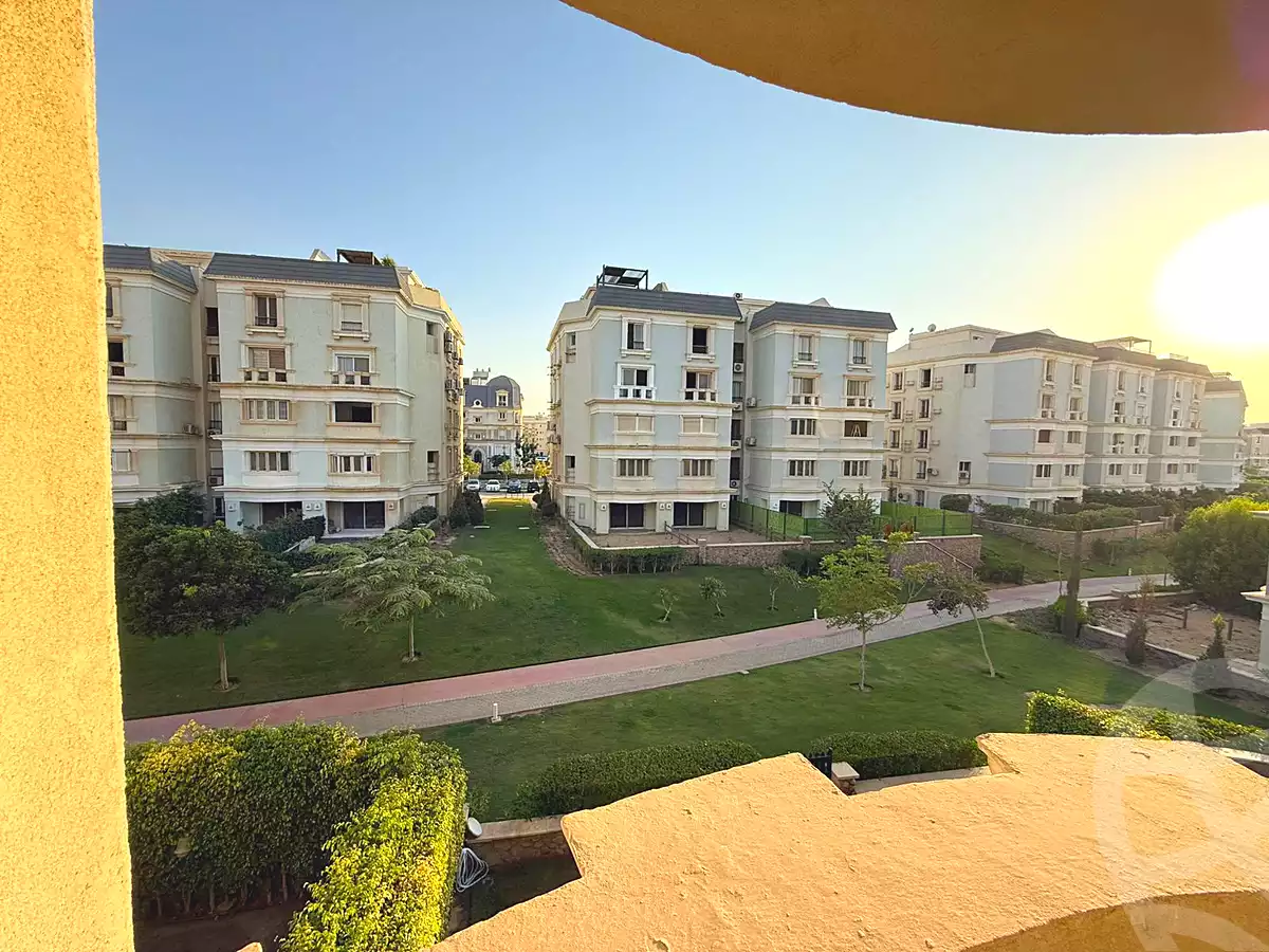 https://aqarmap.com.eg/ar/listing/6870199-for-sale-cairo-new-cairo-compounds-mountain-view-hyde-park