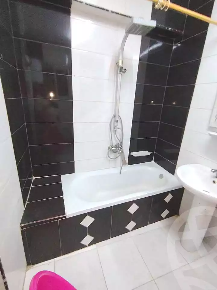 https://aqarmap.com.eg/en/listing/6870428-for-rent-cairo-el-haram-shareaa-el-haram