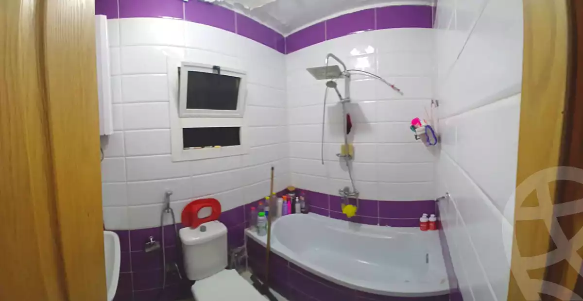 https://aqarmap.com.eg/en/listing/6870841-for-sale-cairo-helwan-el-shareaa-el-sharby-st
