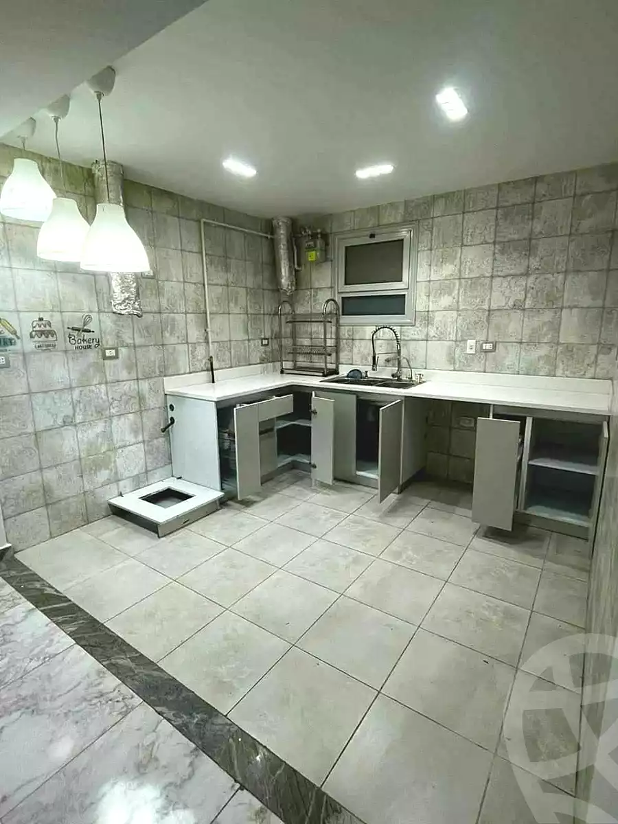 https://aqarmap.com.eg/ar/listing/6871196-for-rent-cairo-6th-of-october-el-ahyaa-neighborhood-1st-seventh-neighborhood