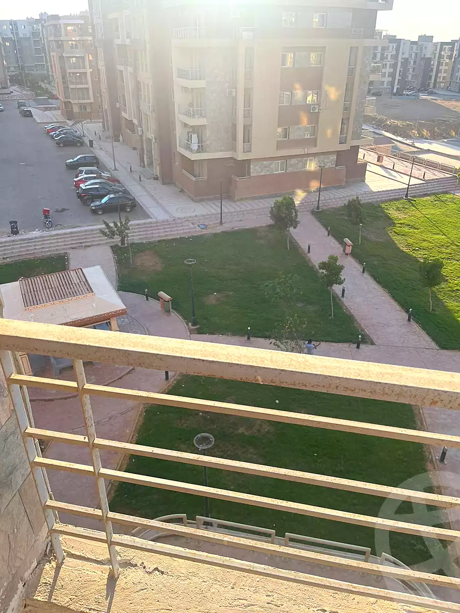 https://aqarmap.com.eg/ar/listing/6871385-for-sale-cairo-new-cairo-compounds-dar-misr-el-koronfel