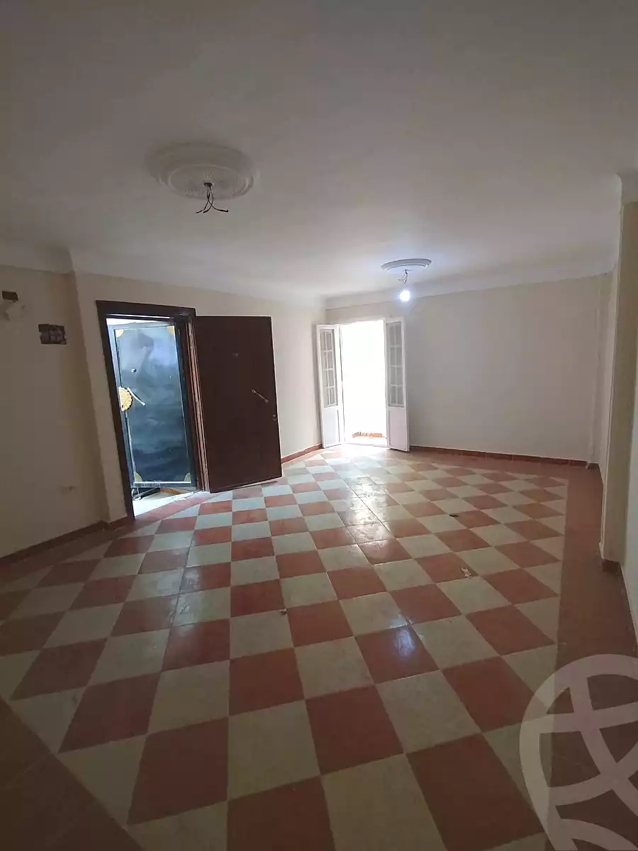 https://aqarmap.com.eg/en/listing/6871413-for-sale-alexandria-lsywf-el-falki
