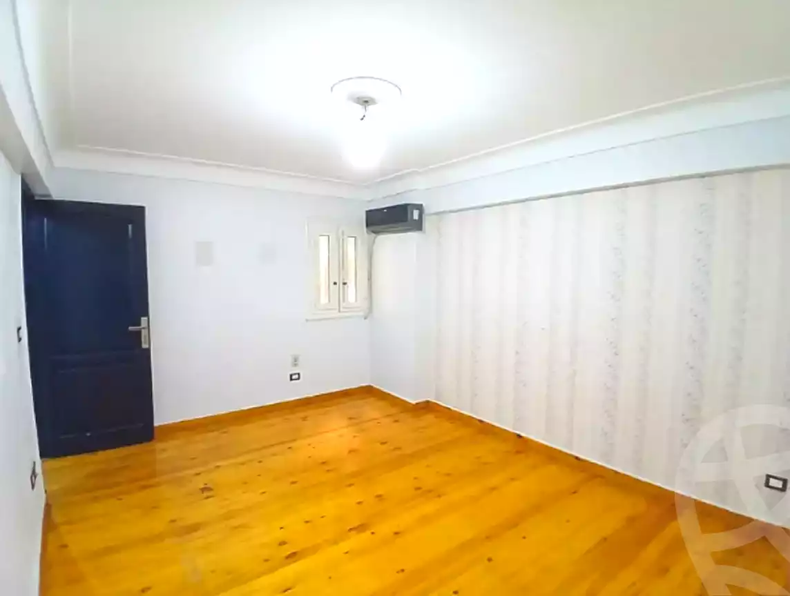 https://aqarmap.com.eg/en/listing/6872004-for-sale-alexandria-ganaklis