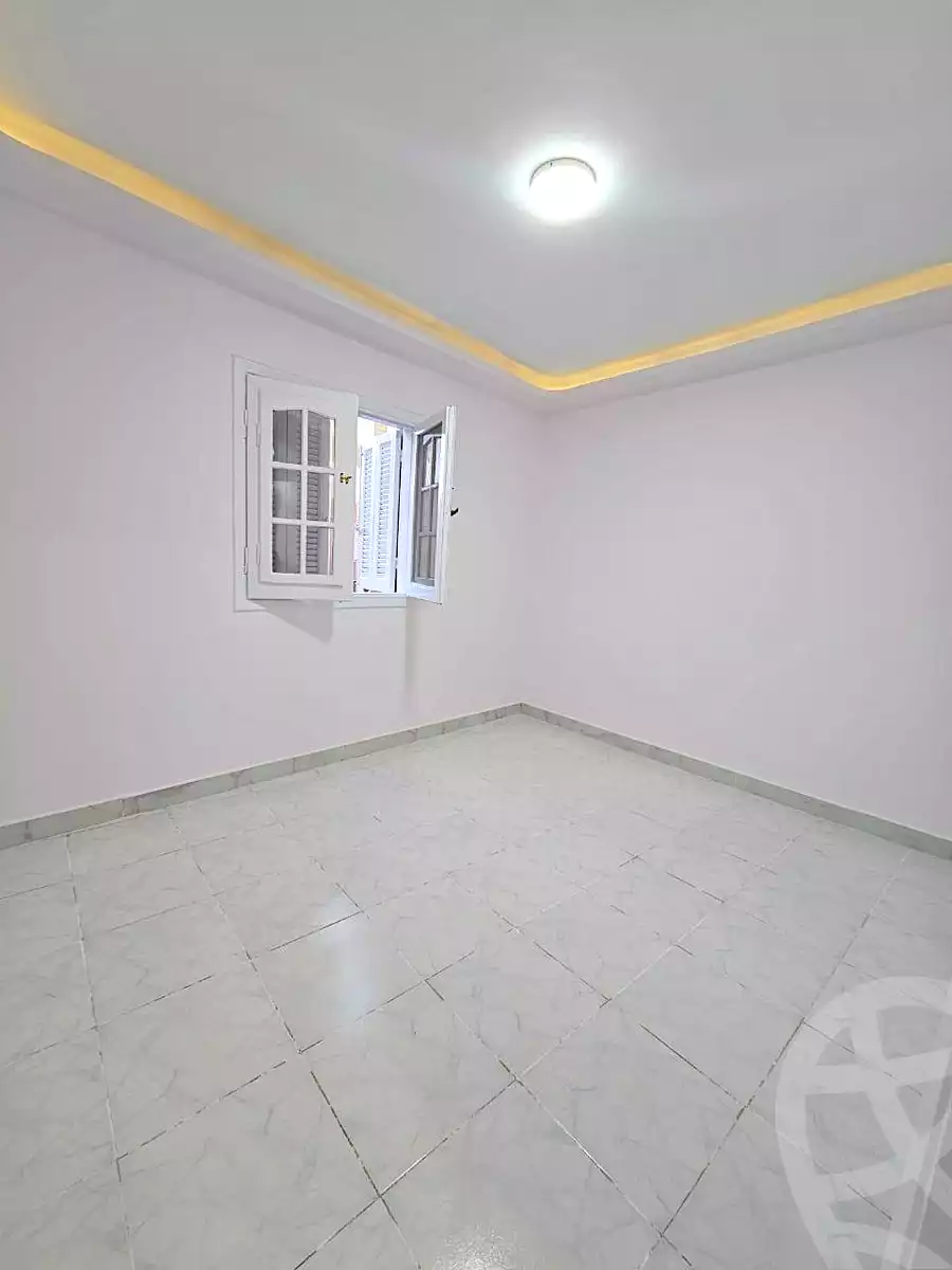 https://aqarmap.com.eg/ar/listing/6872792-for-sale-alexandria-al-agamy-shataa-el-nakheel