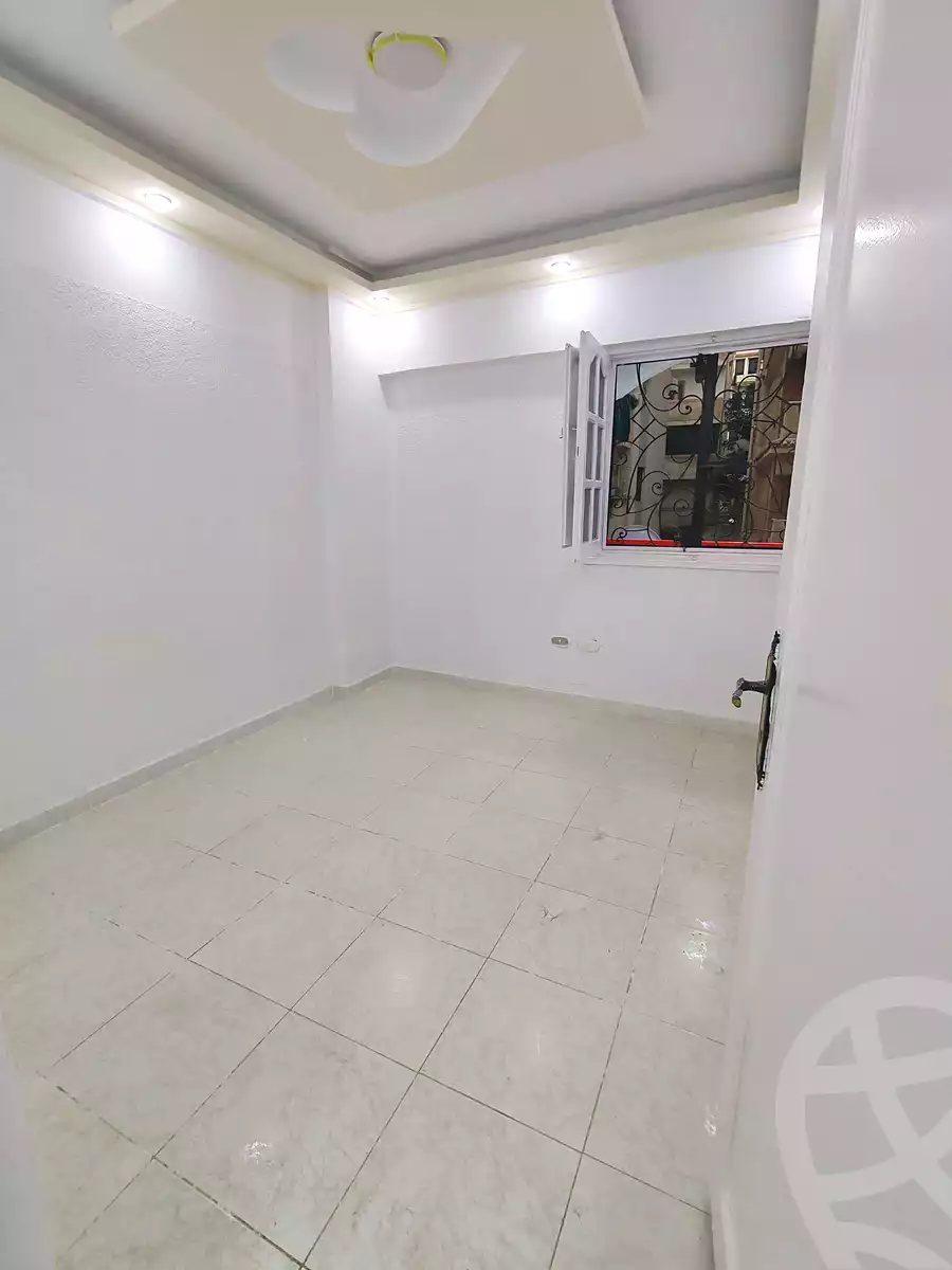 https://aqarmap.com.eg/en/listing/6872795-for-sale-alexandria-al-agamy-shataa-el-nakheel-street-10