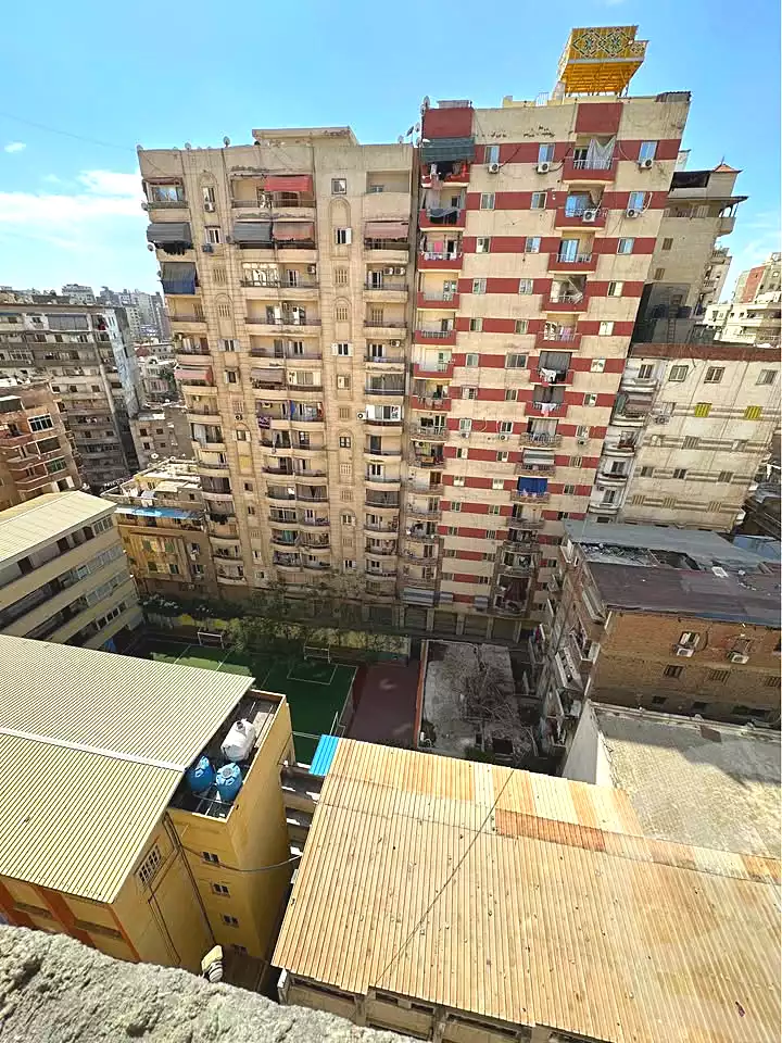 https://aqarmap.com.eg/ar/listing/6872952-for-sale-alexandria-moharram-bey-saleh-al-hedini-st