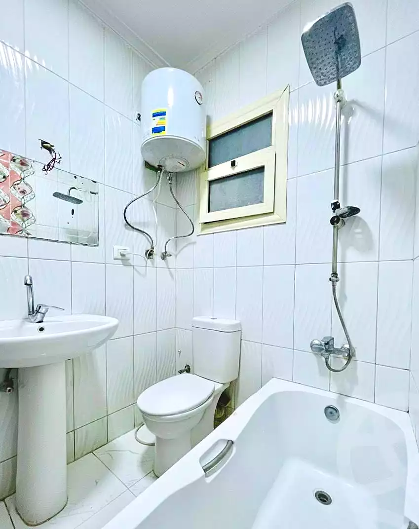 https://aqarmap.com.eg/ar/listing/6873189-for-rent-alexandria-el-mandara