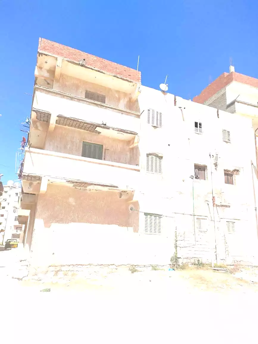 https://aqarmap.com.eg/ar/listing/6873752-for-sale-alexandria-al-agamy-el-hanouvel-al-haded-we-al-soulb-st