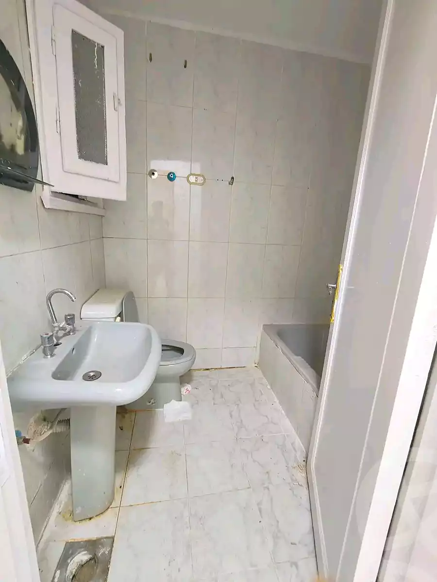 https://aqarmap.com.eg/en/listing/6873876-for-sale-alexandria-al-agamy-shataa-el-nakheel