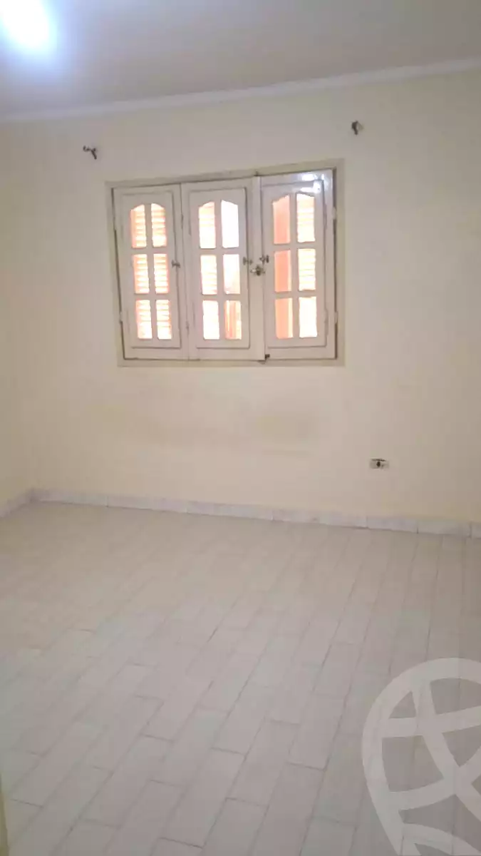 https://aqarmap.com.eg/ar/listing/6874687-for-rent-cairo-6th-of-october-el-ahyaa-neighborhood-4th-neighbourhood-1