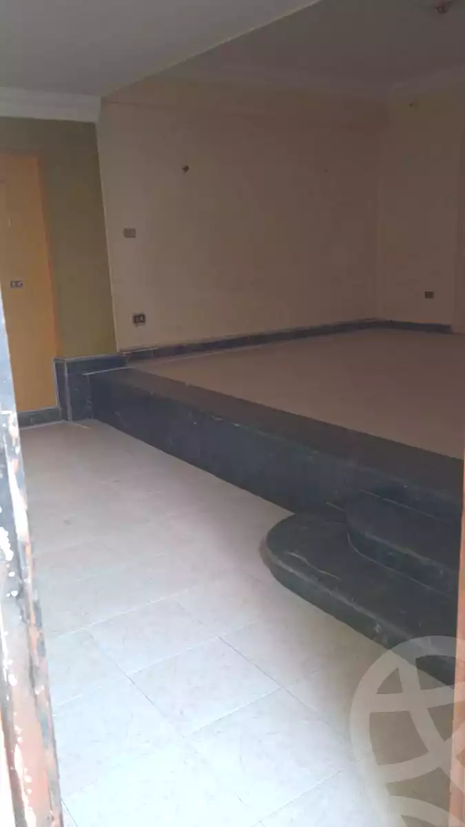 https://aqarmap.com.eg/ar/listing/6874687-for-rent-cairo-6th-of-october-el-ahyaa-neighborhood-4th-neighbourhood-1