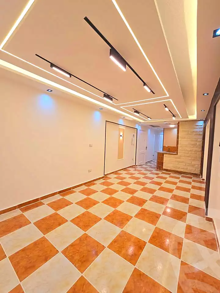 https://aqarmap.com.eg/ar/listing/6874803-for-sale-alexandria-al-agamy-shataa-el-nakheel-street-63