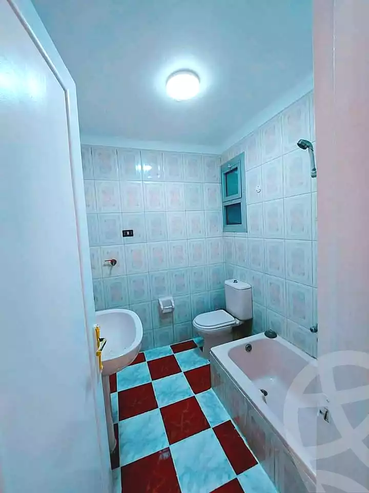 https://aqarmap.com.eg/ar/listing/6874811-for-sale-alexandria-al-agamy-shataa-el-nakheel-street-63