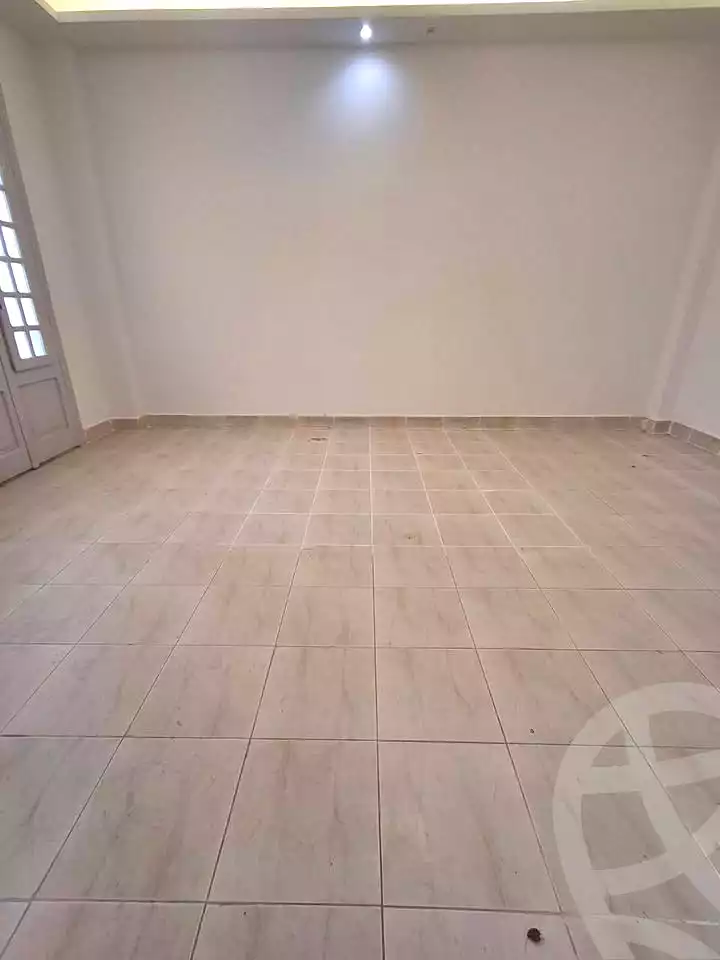 https://aqarmap.com.eg/ar/listing/6874855-for-sale-alexandria-al-agamy-shataa-el-nakheel-street-63