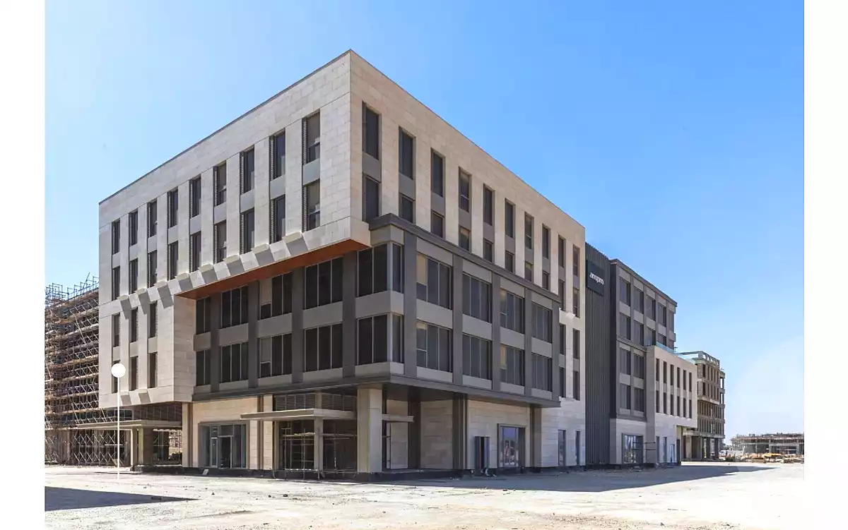 https://aqarmap.com.eg/en/listing/6870729-for-sale-cairo-new-cairo-compounds-swan-lake-office-park-swan-lake-residence