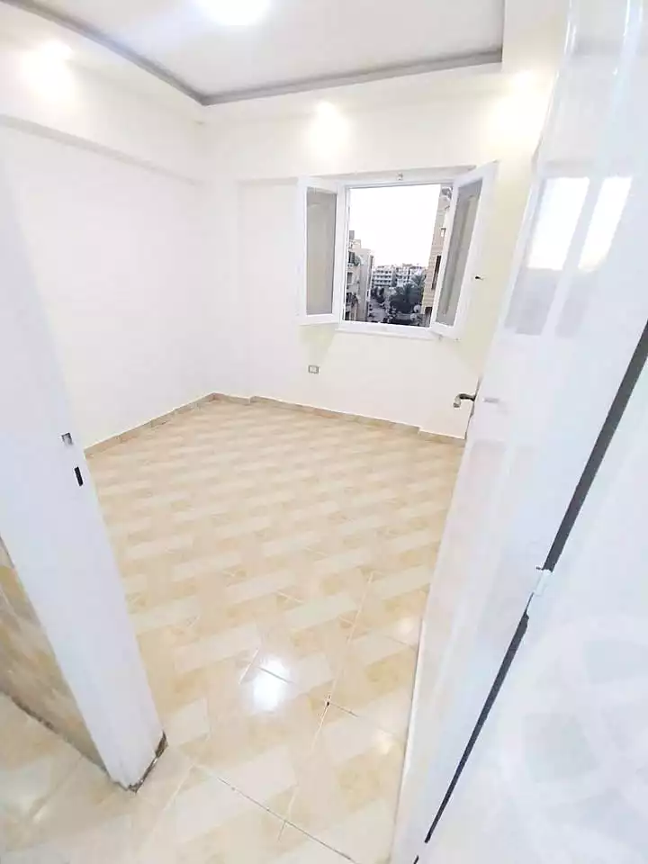 https://aqarmap.com.eg/en/listing/6875328-for-sale-alexandria-al-agamy-shataa-el-nakheel-street-45