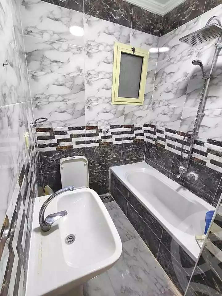 https://aqarmap.com.eg/ar/listing/6875437-for-sale-alexandria-sydy-bshr-sydy-bshr-bhry-shr-mhmwd-l-yswy