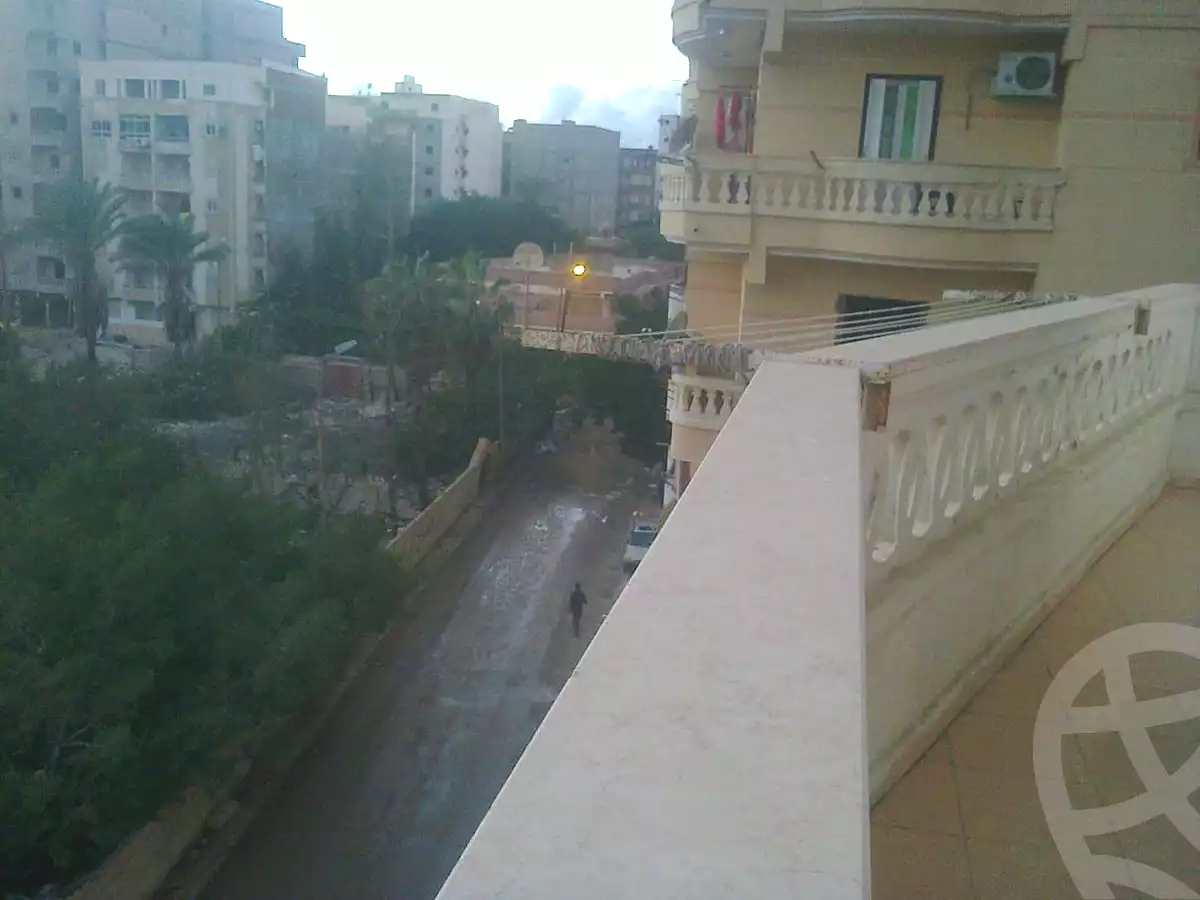 https://aqarmap.com.eg/en/listing/6875682-for-sale-alexandria-al-agamy-el-hanouvel-al-asdakaa-st