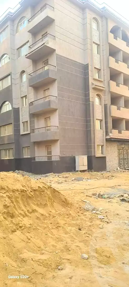 https://aqarmap.com.eg/en/listing/6875685-for-sale-cairo-new-cairo-compounds