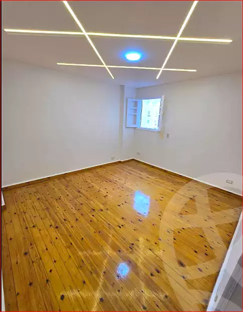 https://aqarmap.com.eg/ar/listing/6875875-for-sale-alexandria-miami-el-sebaey-st