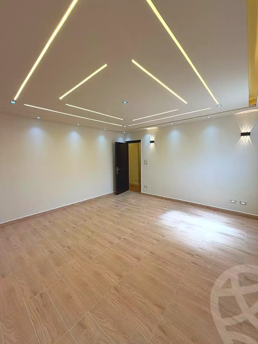 https://aqarmap.com.eg/ar/listing/6876130-for-sale-alexandria-al-agamy-lbytsh-bianchiii