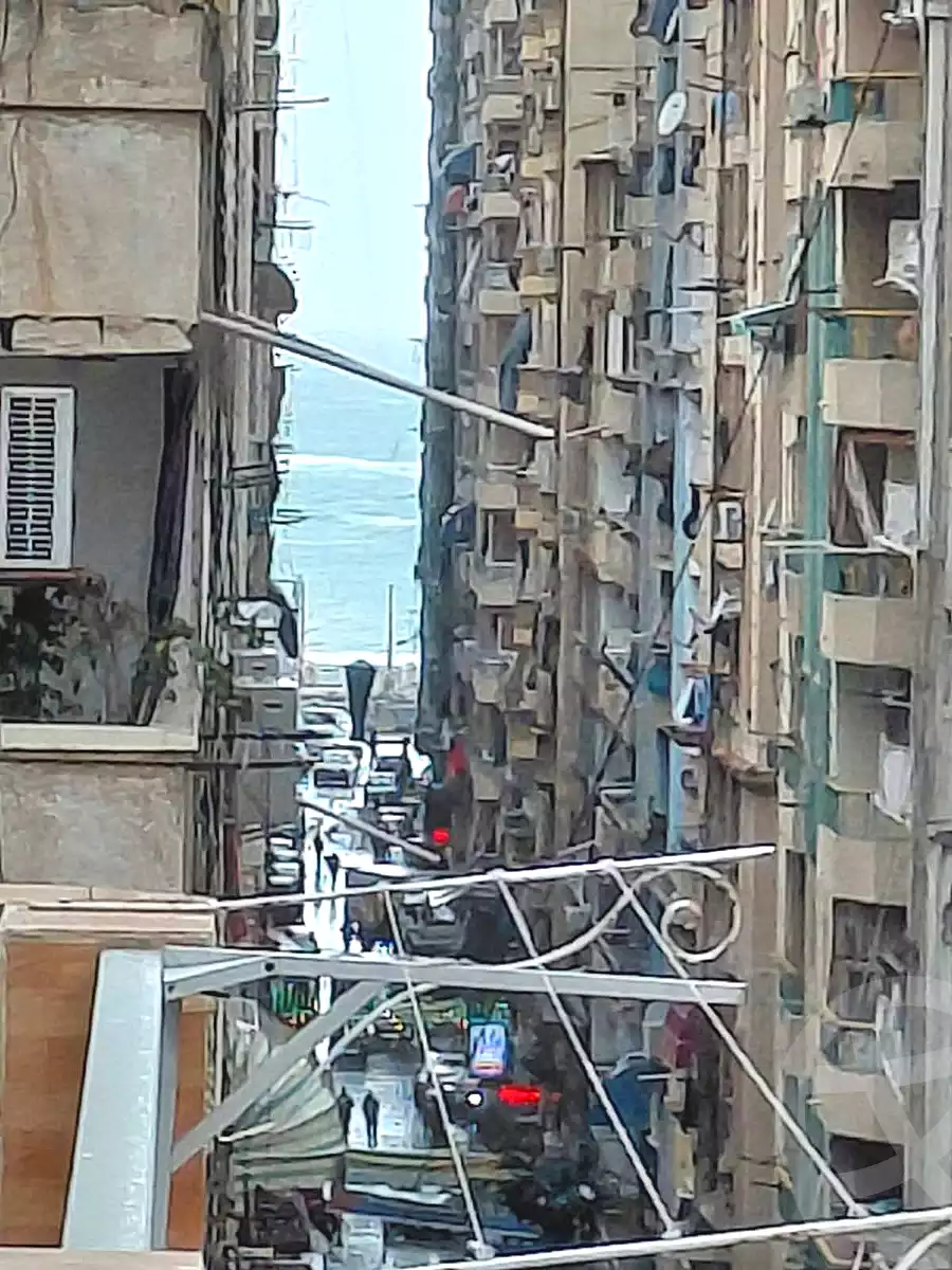https://aqarmap.com.eg/ar/listing/6876367-for-sale-alexandria-el-asafra-salman-el-farsi-st