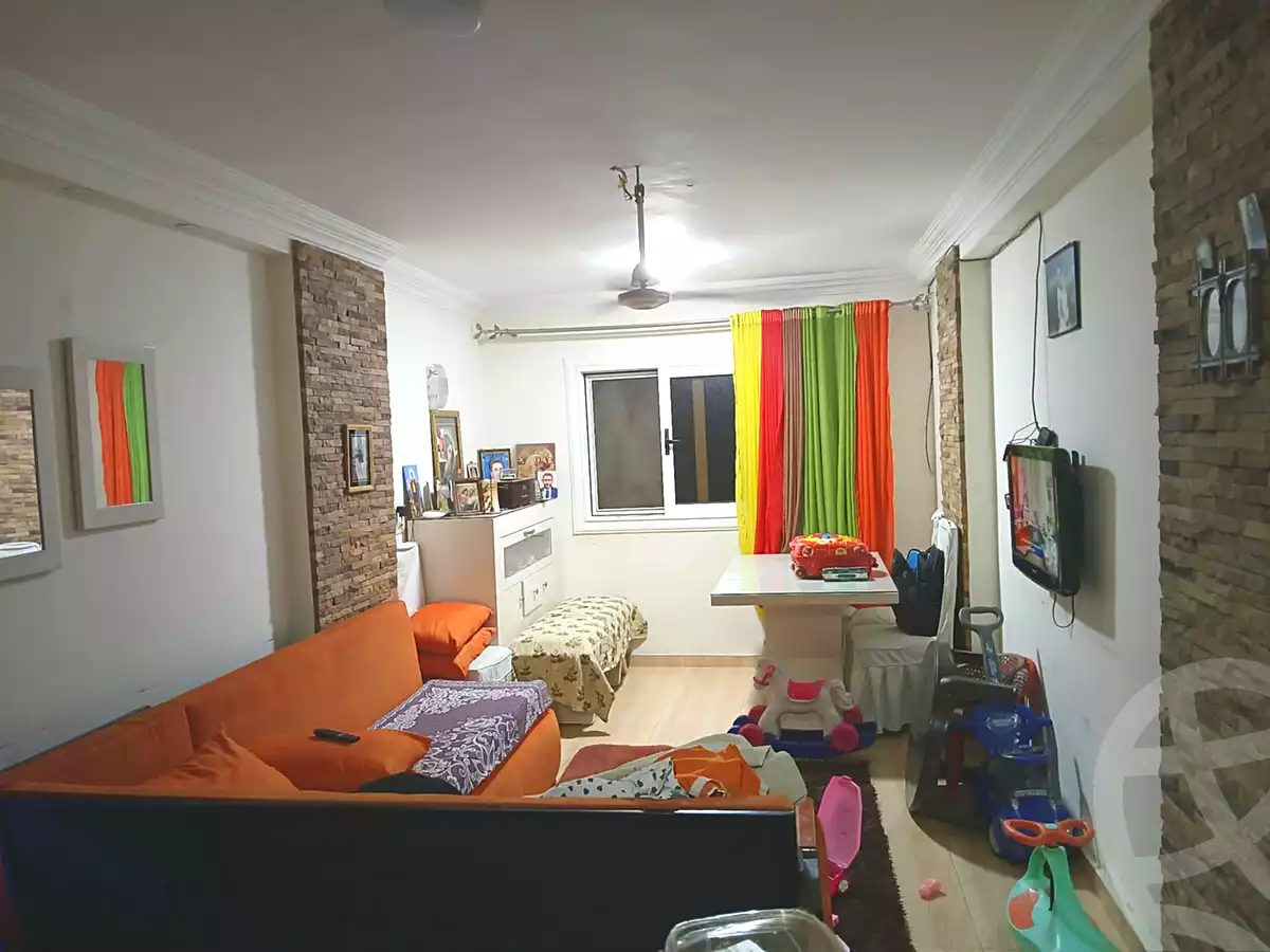 https://aqarmap.com.eg/ar/listing/6877147-for-sale-cairo-helwan-el-shareaa-el-sharby-st