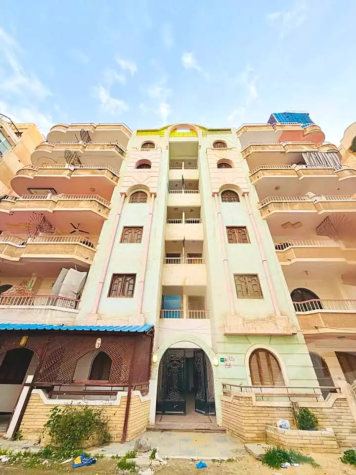 https://aqarmap.com.eg/ar/listing/6877620-for-sale-alexandria-al-agamy-shataa-el-nakheel