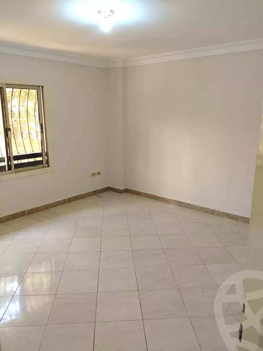 https://aqarmap.com.eg/ar/listing/6877863-for-rent-cairo-6th-of-october-el-ahyaa-neighborhood-8th-street-11