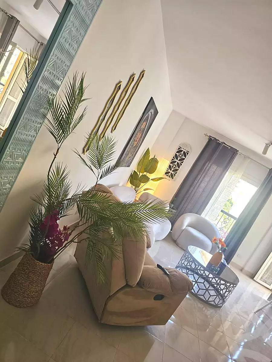 https://aqarmap.com.eg/en/listing/6877913-for-rent-cairo-new-cairo-lrhb-city-mtdd-lrhb-phase-7
