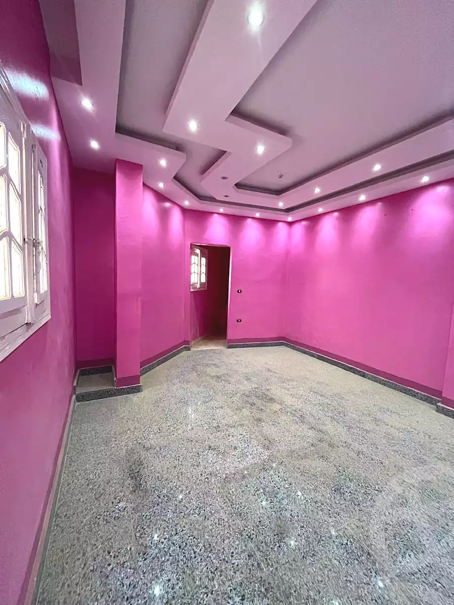 https://aqarmap.com.eg/ar/listing/6877937-for-sale-cairo-el-sheikh-zayed-city-el-hay-el-hady-ashaer-area-1-street-10