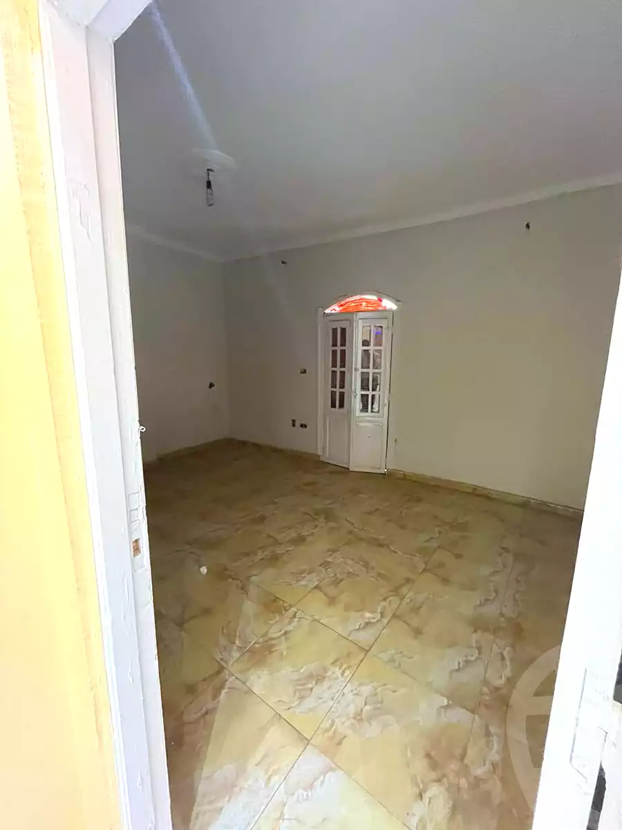 https://aqarmap.com.eg/ar/listing/6877942-for-sale-cairo-el-sheikh-zayed-city-el-hay-el-hady-ashaer-area-2-street-20
