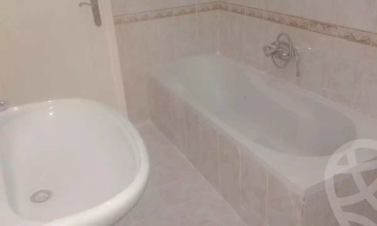 https://aqarmap.com.eg/ar/listing/6877849-for-rent-cairo-new-cairo-south-investors-zizinia-st