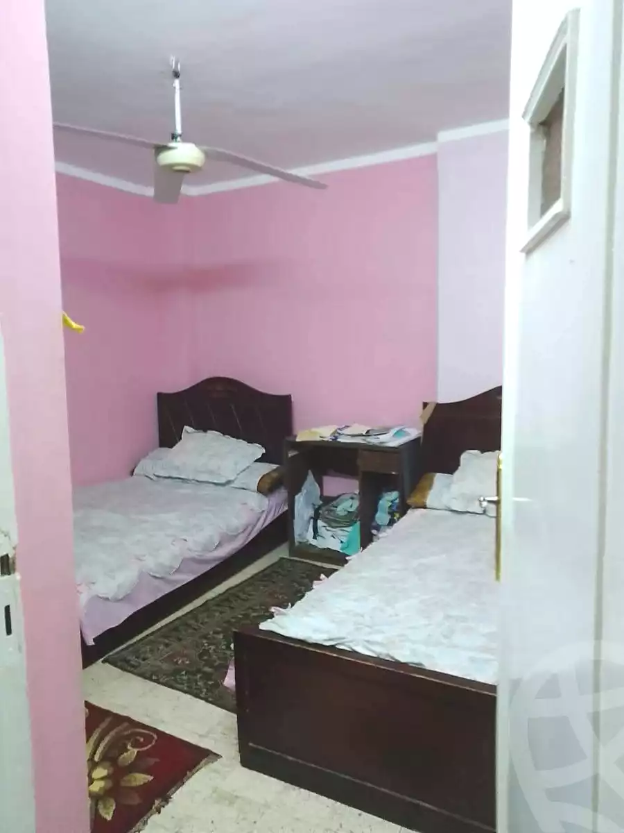 https://aqarmap.com.eg/ar/listing/6877547-for-sale-cairo-helwan-el-shareaa-el-sharby-st