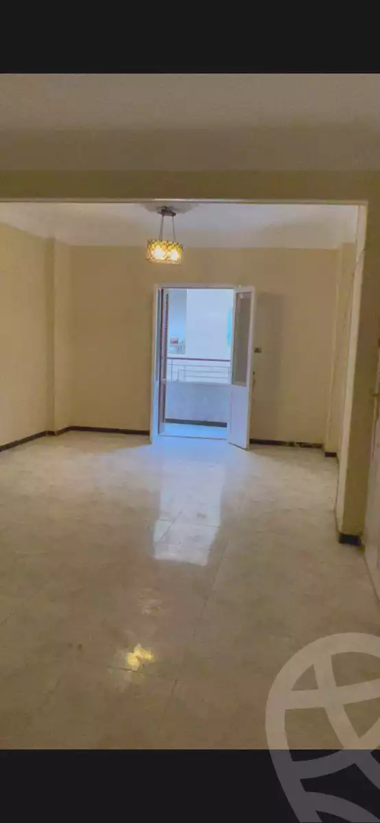 https://aqarmap.com.eg/ar/listing/6877390-for-rent-cairo-ain-shams-jsr-lswys-tqsym-mr-bn-lkhtb