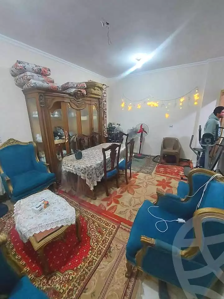 https://aqarmap.com.eg/ar/listing/6877444-for-sale-cairo-helwan-el-shareaa-el-sharby-st